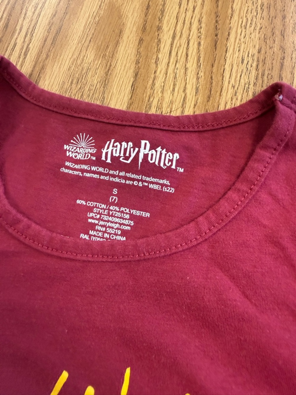 Wizarding World Kids' Burgundy "Welcome to Hogwarts" Graphic Tee-size 7 - Picture 3 of 3